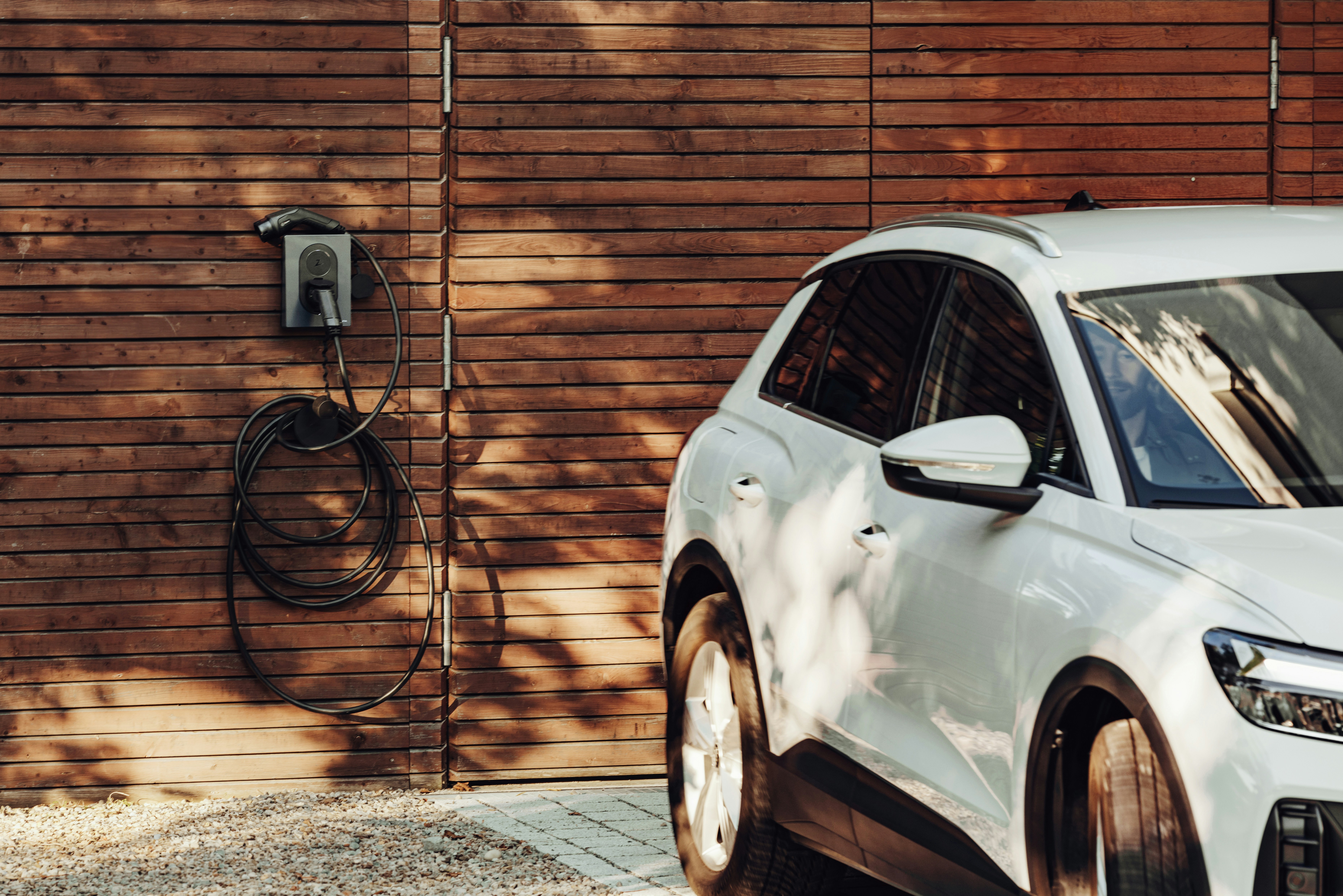 BMW обошла Tesla по продаже электромобилей в Европе
