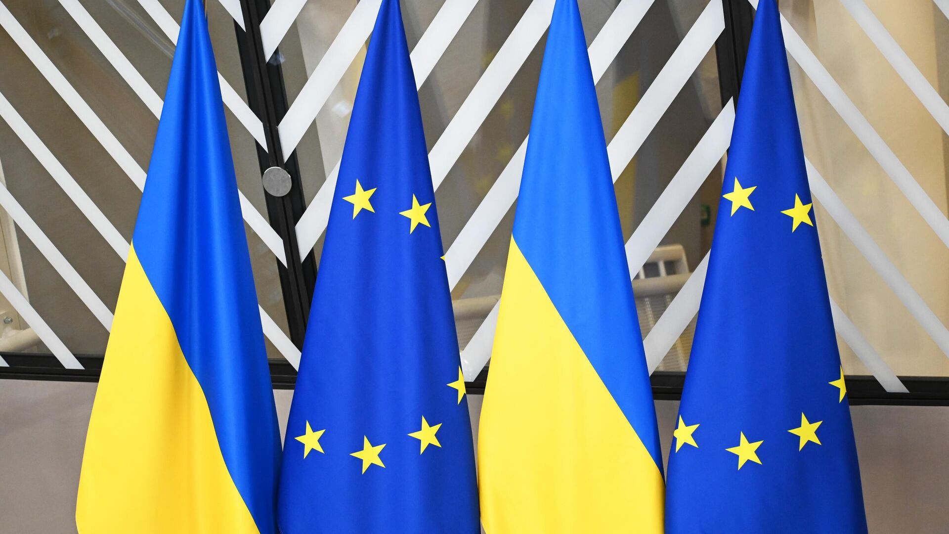 СМИ: Киев предложил Еврокомиссии приобрести системы ПРО на кредитные средства