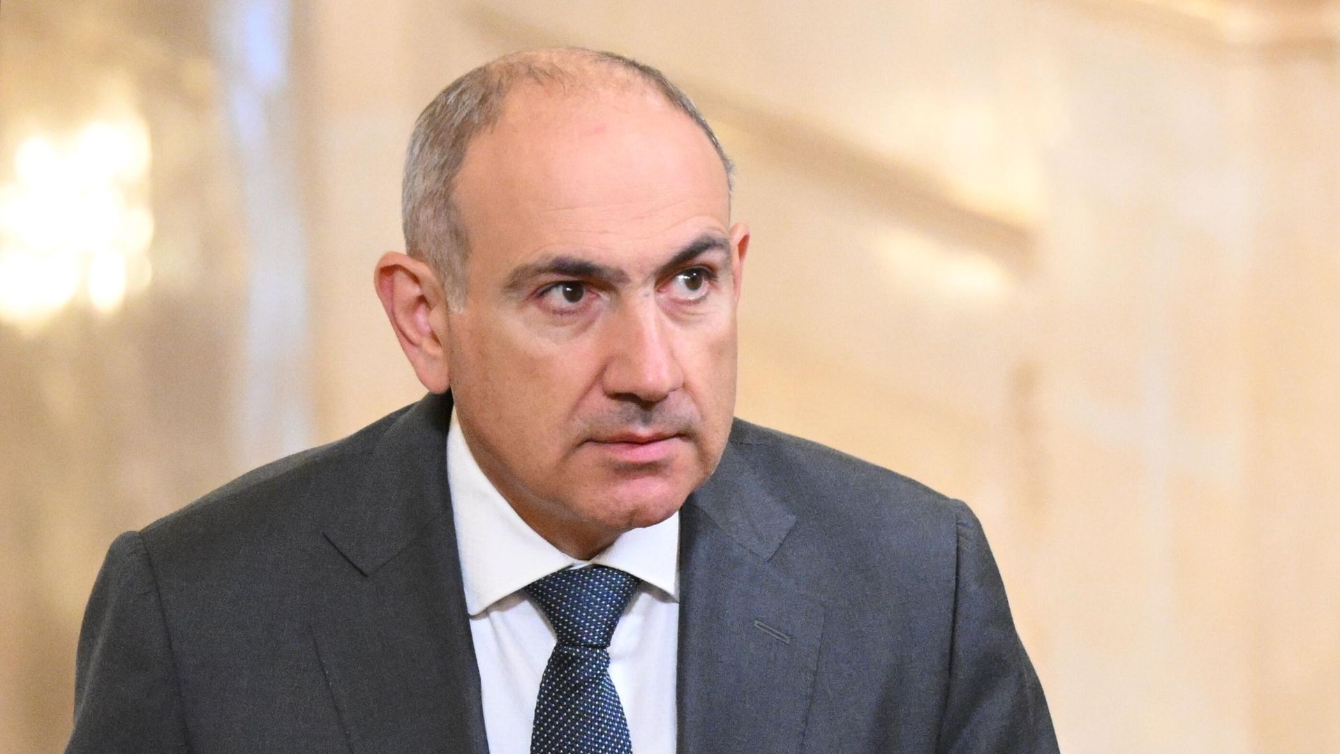 Президент Армении утвердил Пашиняна на посту премьер-министра